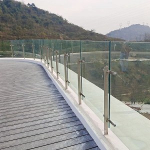 莜歌河道桥梁不锈钢栏杆定制耐腐蚀性能强多场景应用坚固耐用