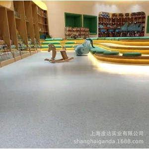 厂家直销同质透心pvc地板净化室塑料地胶医院实验室耐磨地板