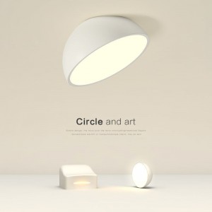 卧室灯led吸顶灯简约飘窗灯阁楼斜顶灯创意极简衣帽间走廊过道灯