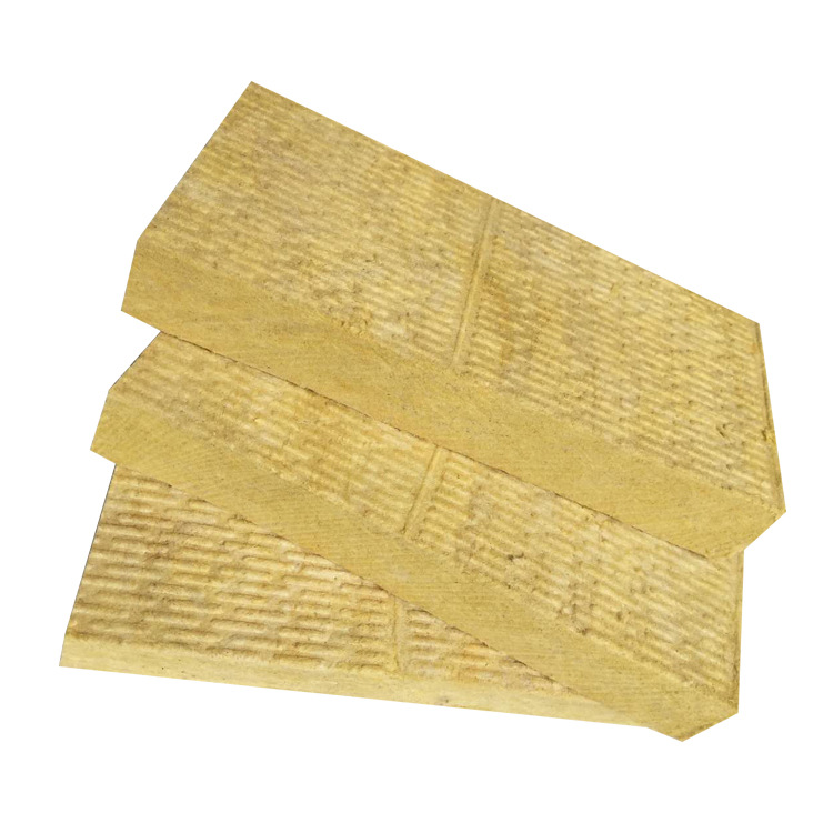 12346792210_681656566